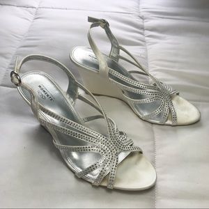 💟 White Faux Satin Strappy Wedge Heels